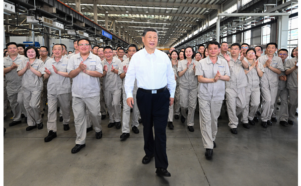 习近平在河南考察时强调：坚定信心推动高质量发...